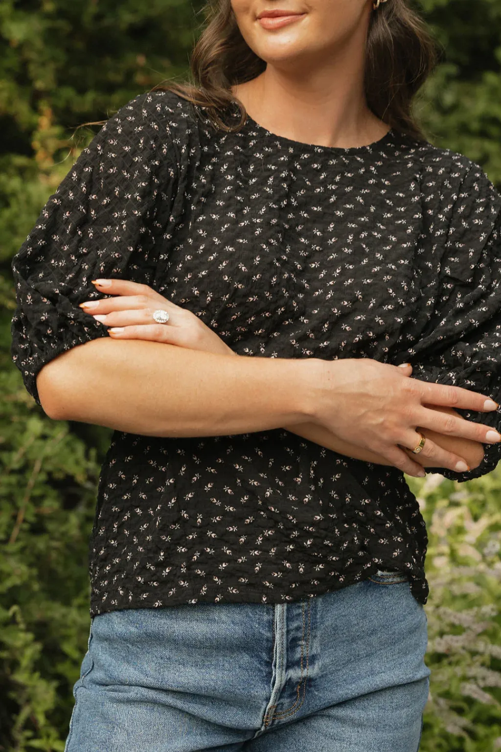 Dongguan Huoyoung Apparel Co Tops|Maternity Friendly<Adrianne Top-Black Floral