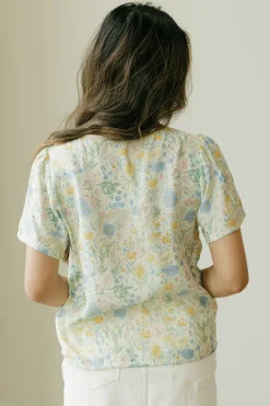 Dongguan Huoyoung Apparel Co Tops|Nursing Friendly<Beverly Top-Pale Floral
