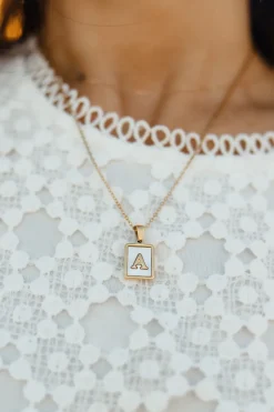 MIA ACCESSORIES Necklaces<Brilee Initial Necklace-Gold
