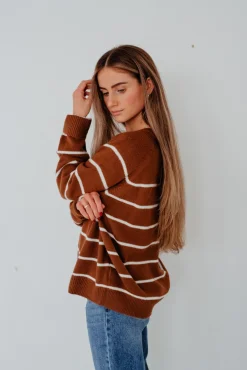 Dongguan Huoyoung Apparel Co Sweaters<Caitie Sweater-/Ivory