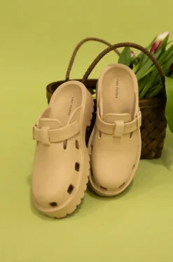Free People Clogs|Flats<Karlie Buckle Clog-Sand Dune