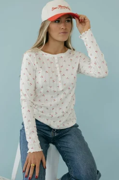 Dongguan Huoyoung Apparel Co Tops|Maternity Friendly<Haisley Top-Ivory Cherries