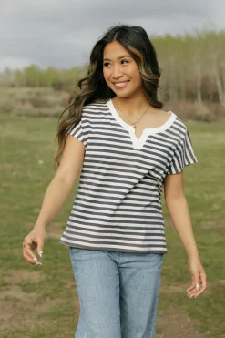 Dongguan Huoyoung Apparel Co Tops|Maternity Friendly<Kaley Top-Ivory/