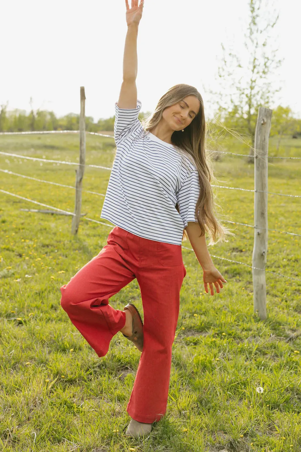 Dongguan Huoyoung Apparel Co Maternity Friendly|Tops<Lauren Tee-Ivory/Blue