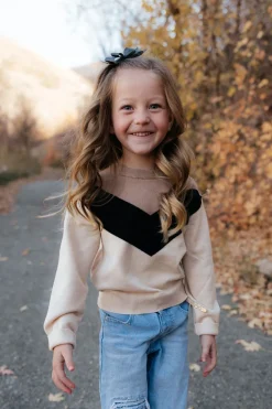 Kids Dongguan Huoyoung Apparel Co Mommy & Me|Kids<Little Girl's Wally Sweater-Cream/Black/Tan