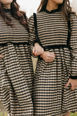 Dongguan Huoyoung Apparel Co Dresses|Dresses<Mae Dress-Tan/Black