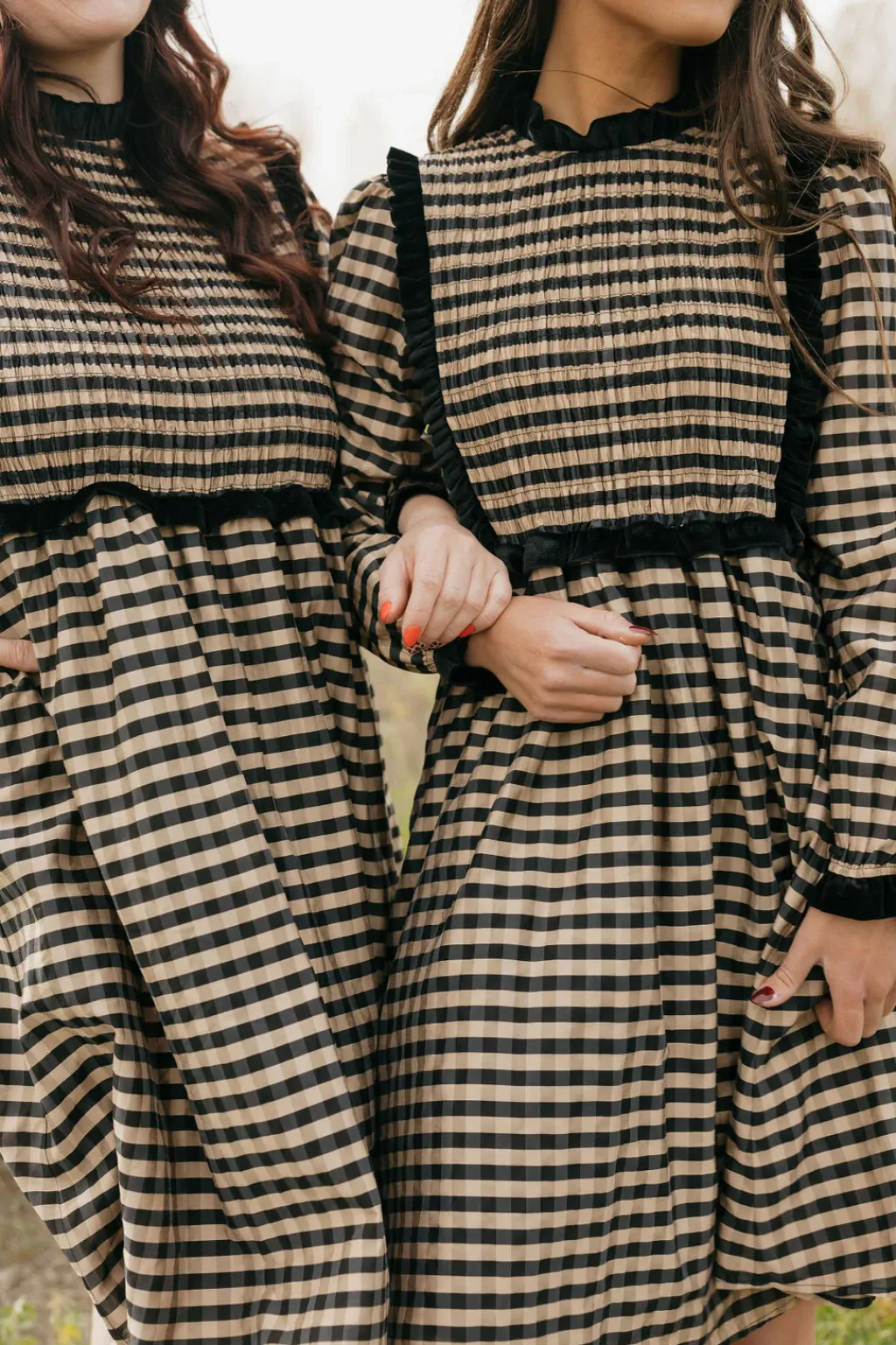 Dongguan Huoyoung Apparel Co Dresses|Dresses<Mae Dress-Tan/Black