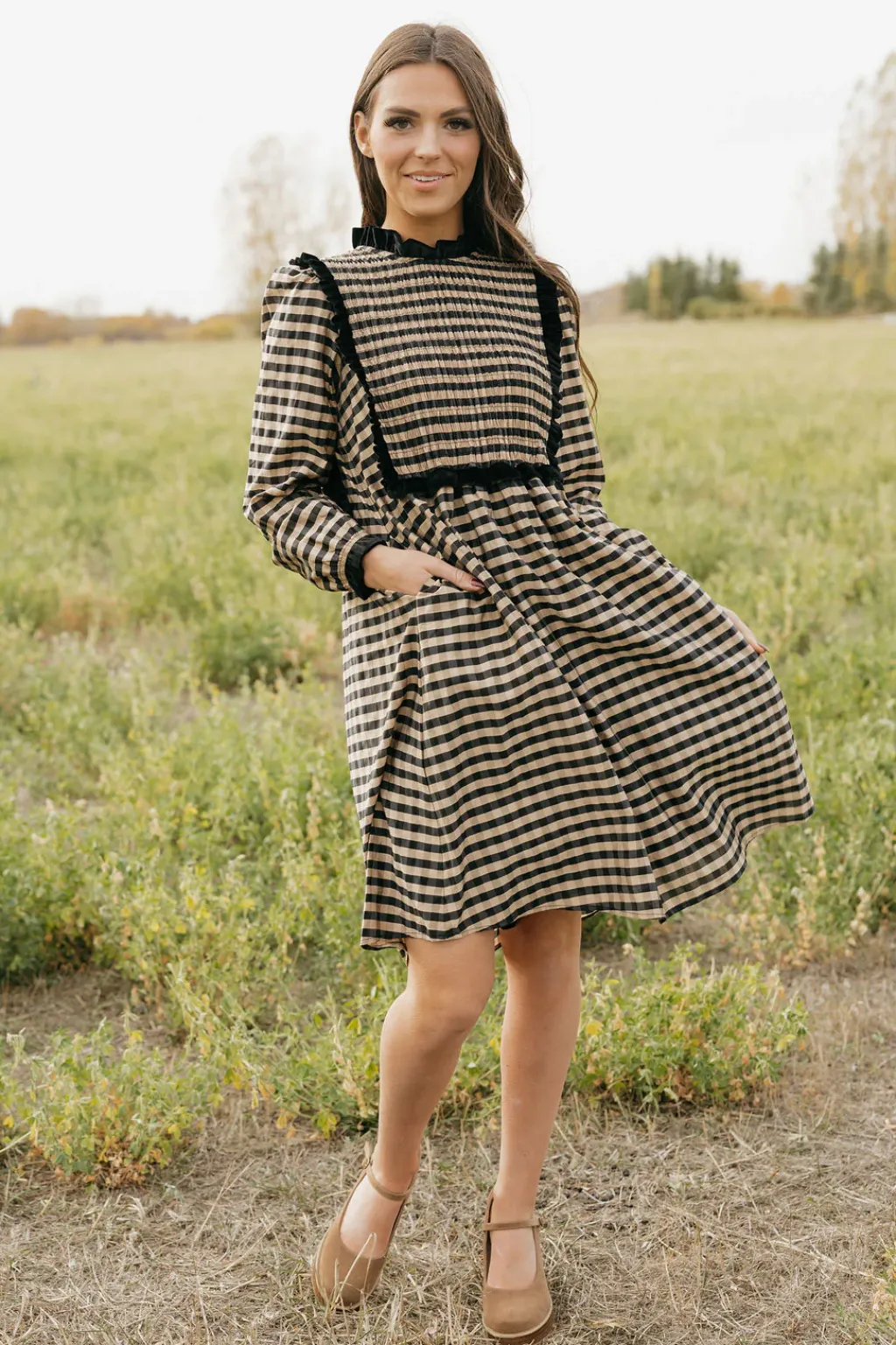 Dongguan Huoyoung Apparel Co Dresses|Dresses<Mae Dress-Tan/Black