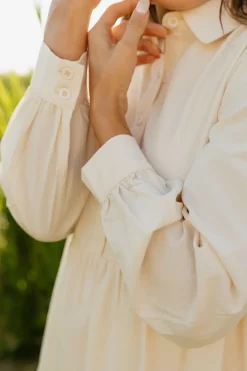 Dongguan Huoyoung Apparel Co Maternity Friendly|Nursing Friendly<Maylie Dress-Cream