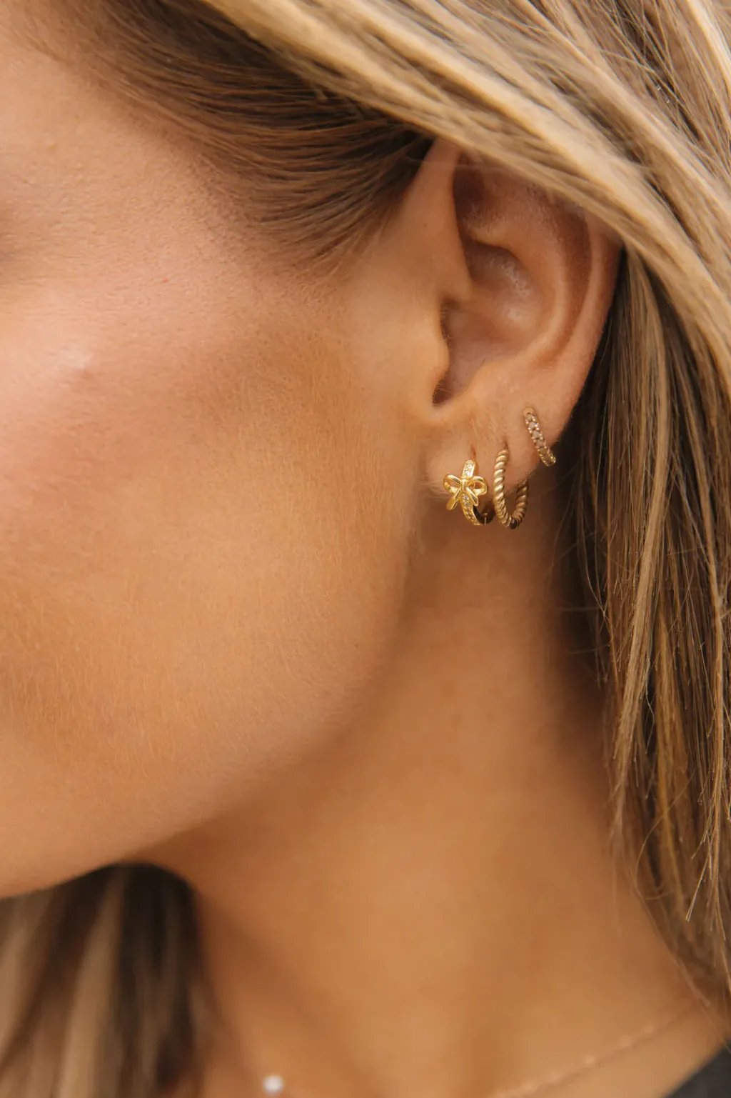 Ali Express Earrings<Mini Bow Hoop Earrings-Gold