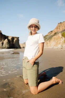 Love Olive Co Tops|Tops<Must Have Tee-White