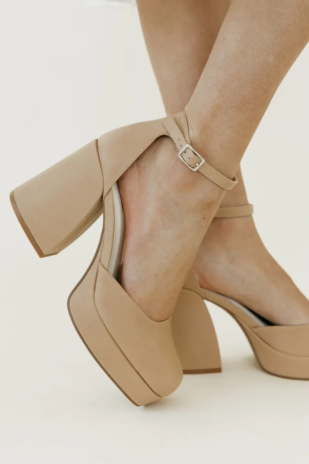 Oasis Society Heels<Oslo Heels-Neutral