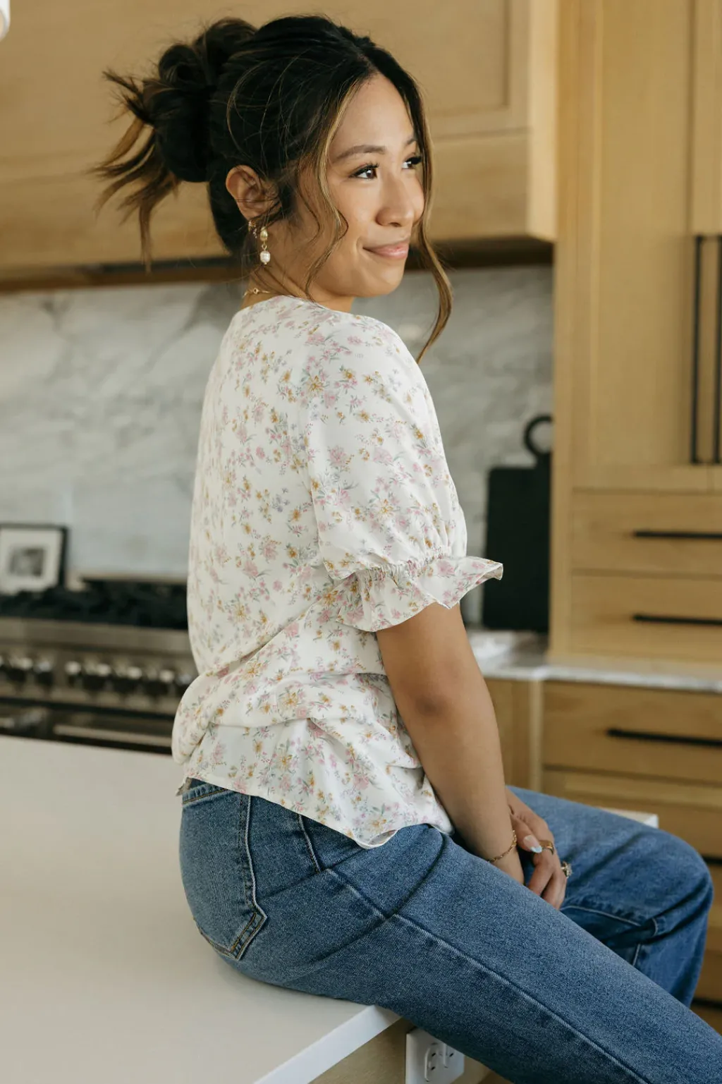 Dongguan Huoyoung Apparel Co Tops|Tops<Sasha Top-Ivory Floral