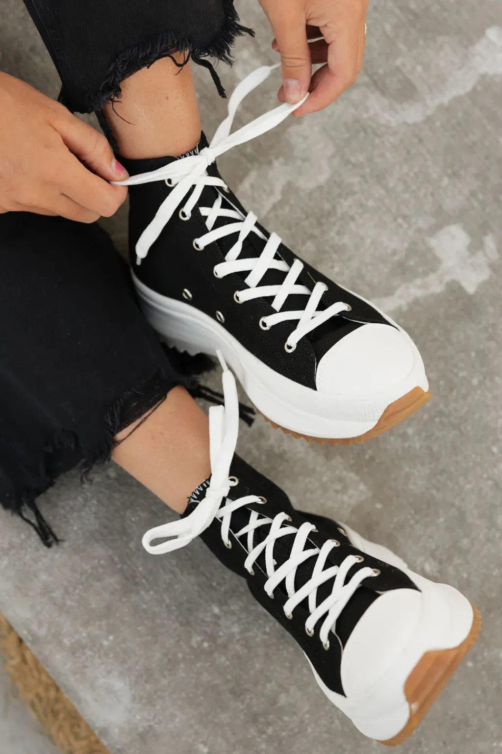 ccocci Sneakers<Thandos Sneakers-Black